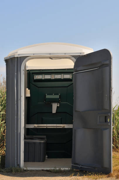 Best Wedding porta potty rental  in Toledo, OR