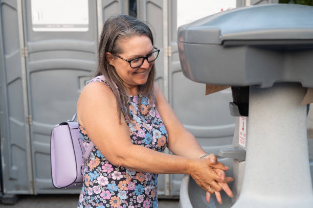 Best Porta potty delivery and setup  in Toledo, OR